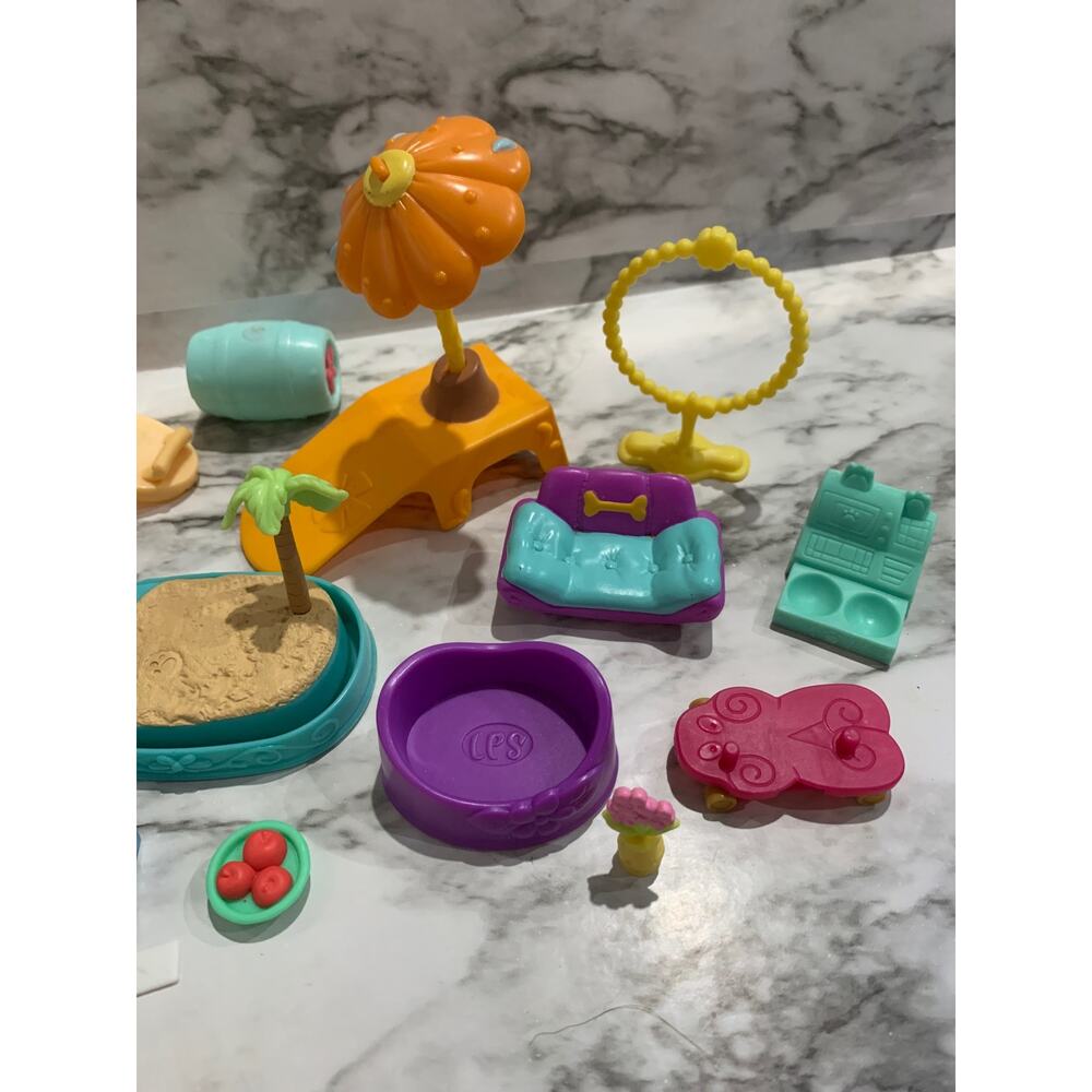 Littlest pet shop lot - Picture 4 of 5